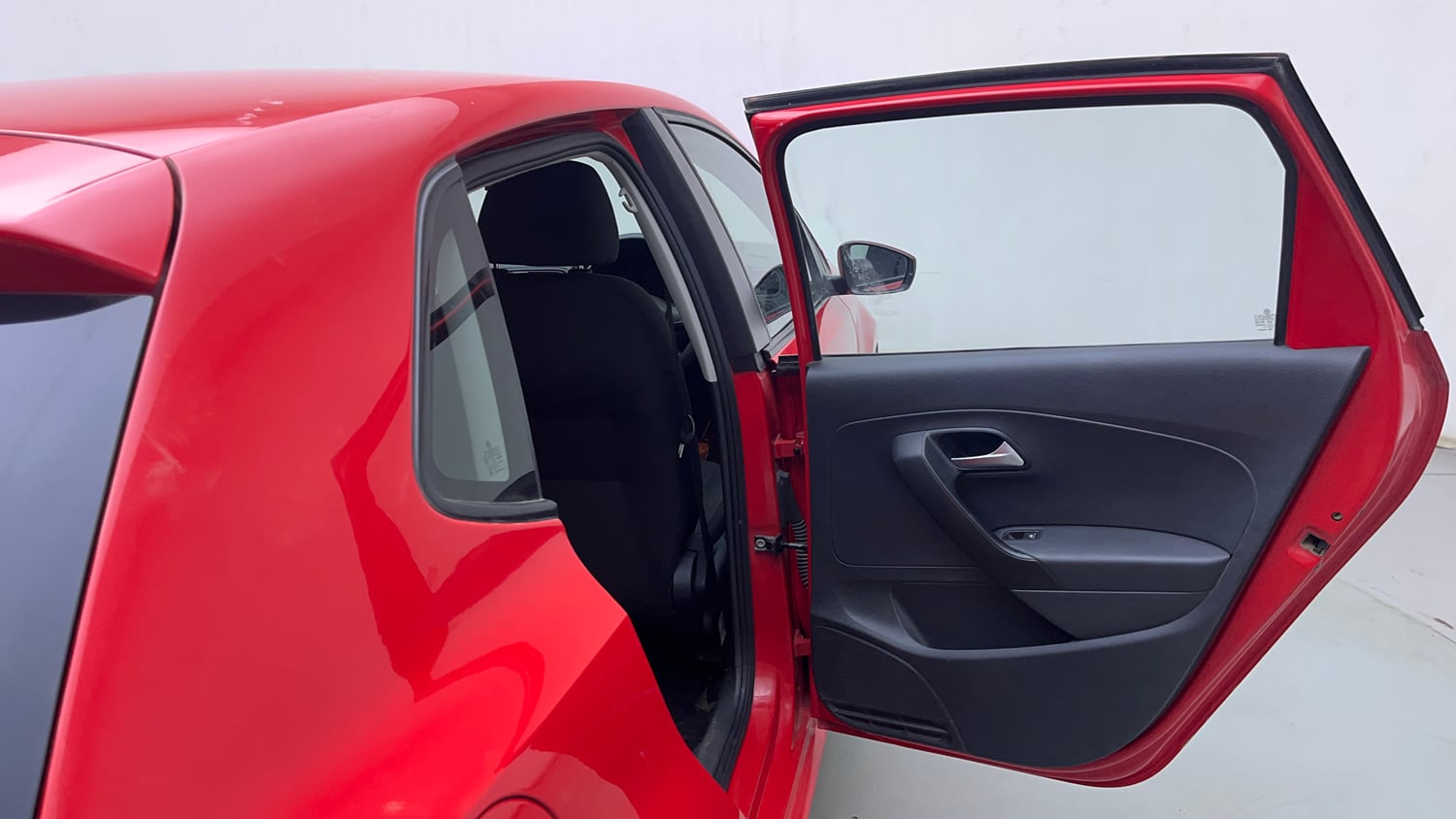 Used 2016 Volkswagen Polo Comfortline 1.2L (P) Petrol Manual interior RIGHT REAR DOOR OPEN VIEW