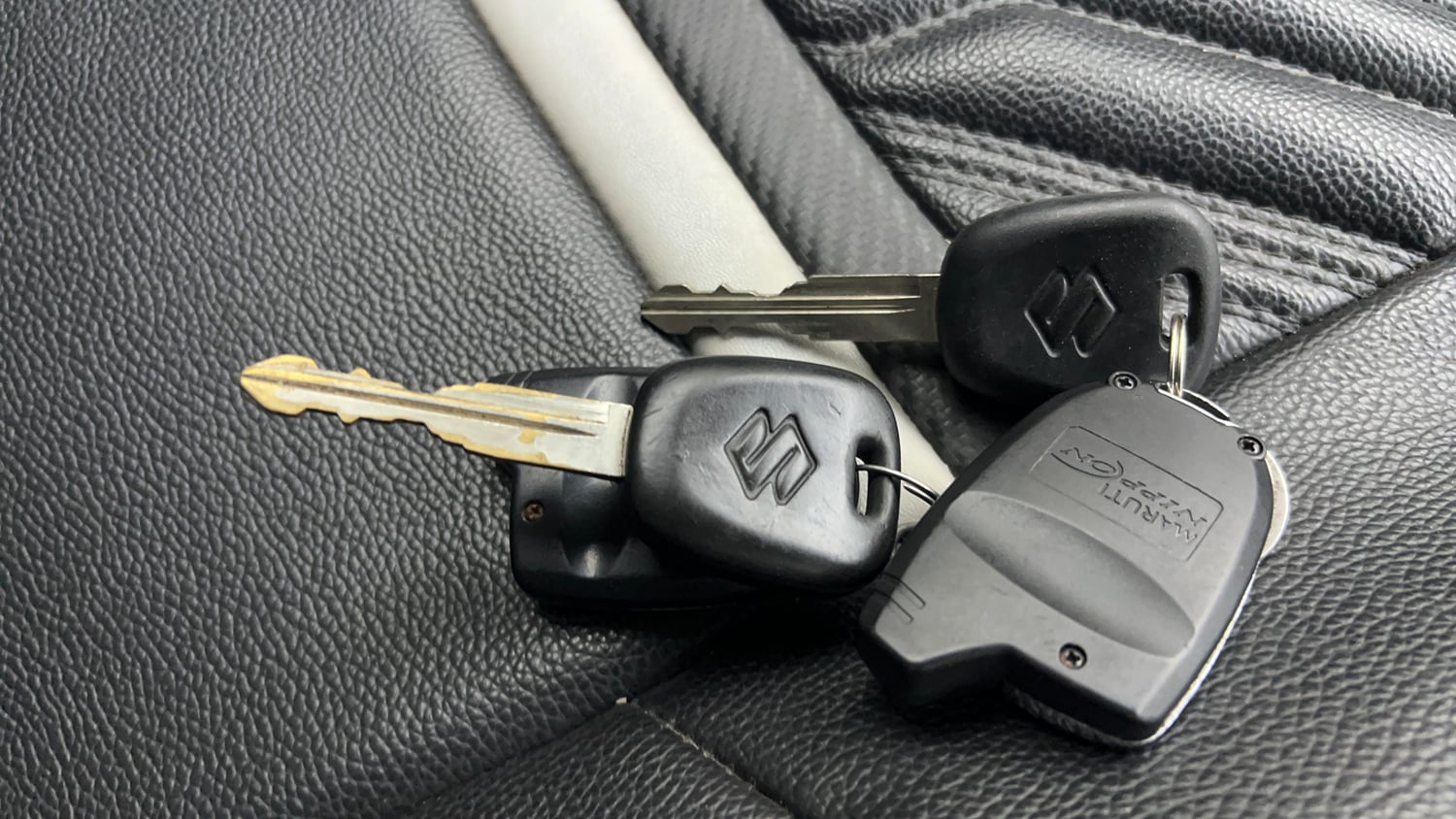 Used 2019 Maruti Suzuki Swift LXi Petrol Manual extra CAR KEY VIEW