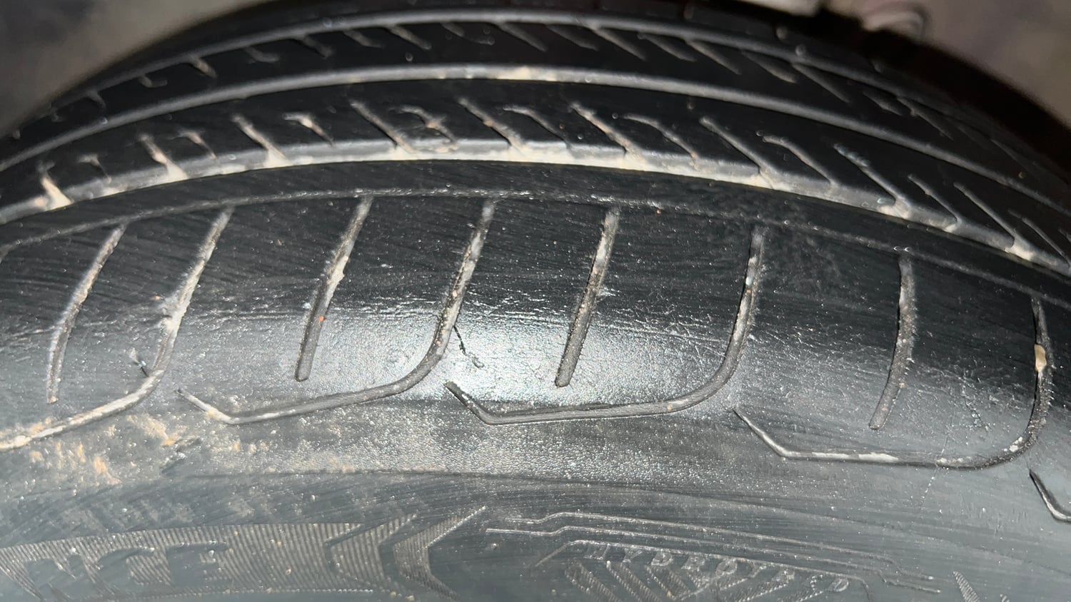 Used 2019 Hyundai Elite i20 Asta 1.2 Petrol Manual tyres LEFT FRONT TYRE TREAD VIEW
