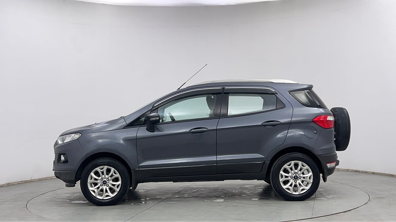 Used 2017 Ford EcoSport Titanium 1.5L TDCi Diesel Manual exterior LEFT SIDE VIEW