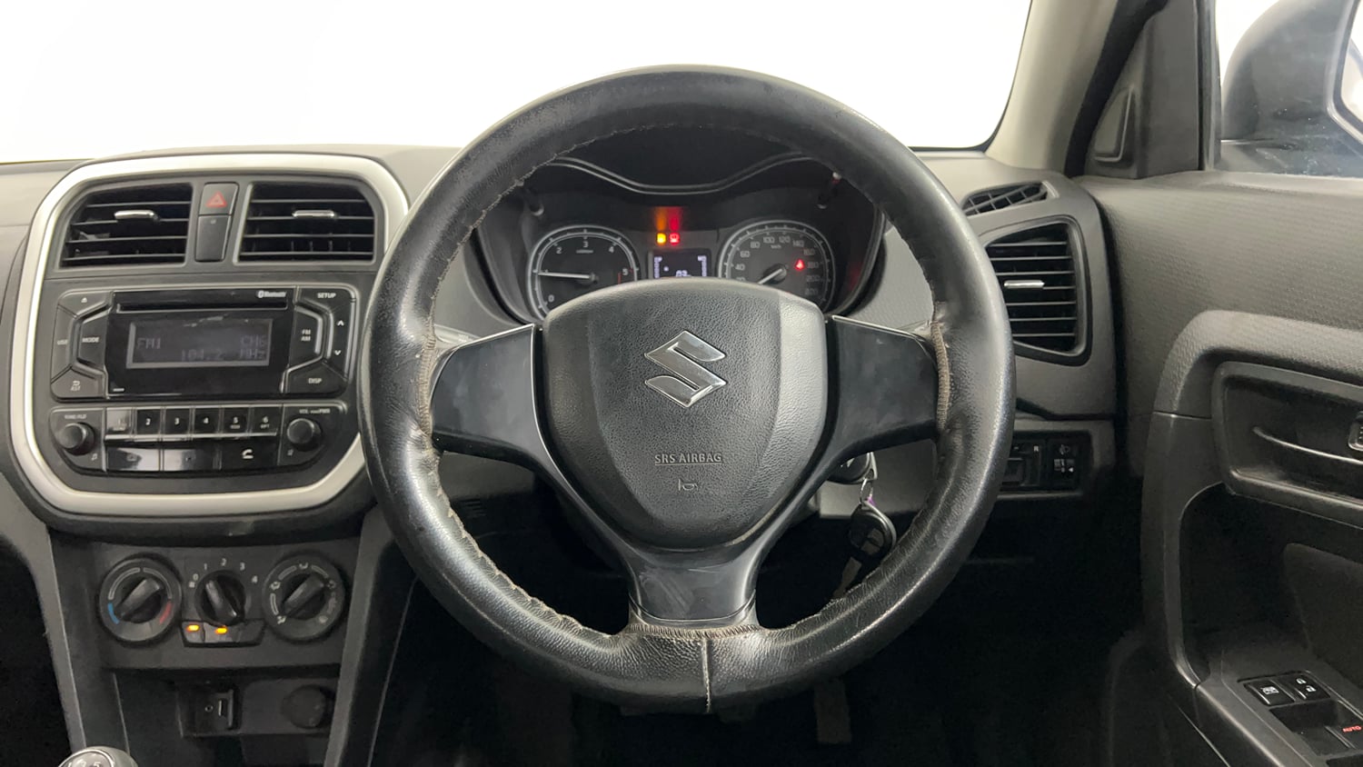 Used 2017 Maruti Suzuki Vitara Brezza VDi (O) Diesel Manual interior STEERING VIEW