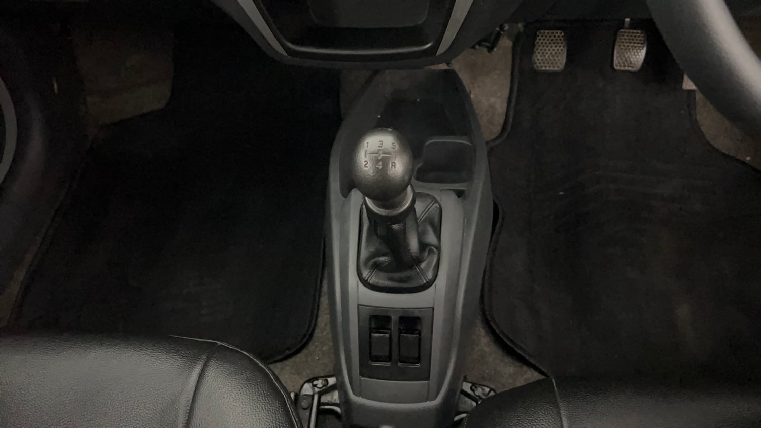 Used 2018 Maruti Suzuki Alto 800 VXi Petrol Manual interior GEAR  KNOB VIEW