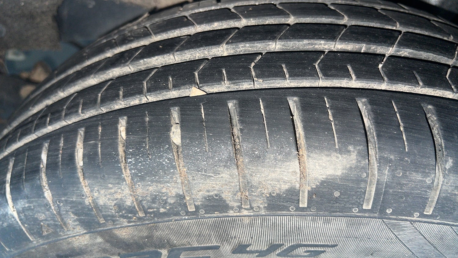 Used 2018 Maruti Suzuki Baleno Delta 1.2 Petrol Manual tyres LEFT REAR TYRE TREAD VIEW