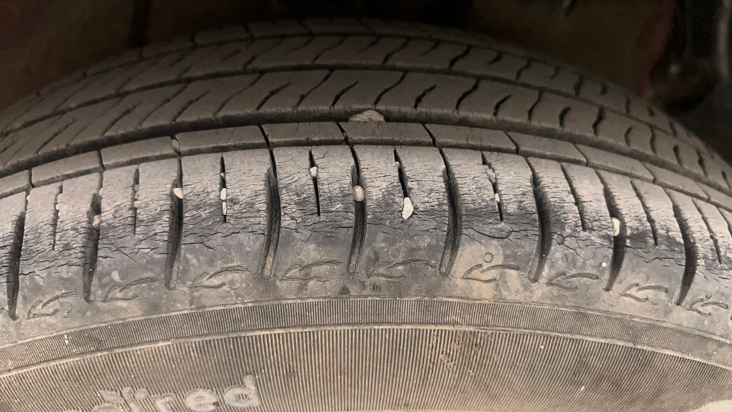 Used 2021 Hyundai Aura S 1.2 AMT Petrol Petrol Automatic tyres LEFT REAR TYRE TREAD VIEW