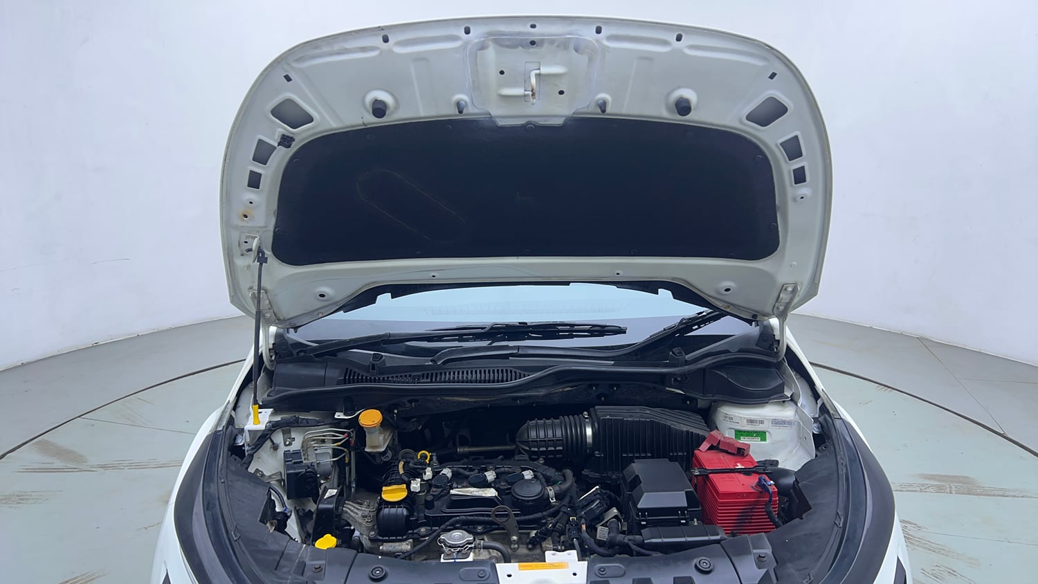 Used 2021 Tata Altroz XM Petrol Petrol Manual engine ENGINE & BONNET OPEN FRONT VIEW