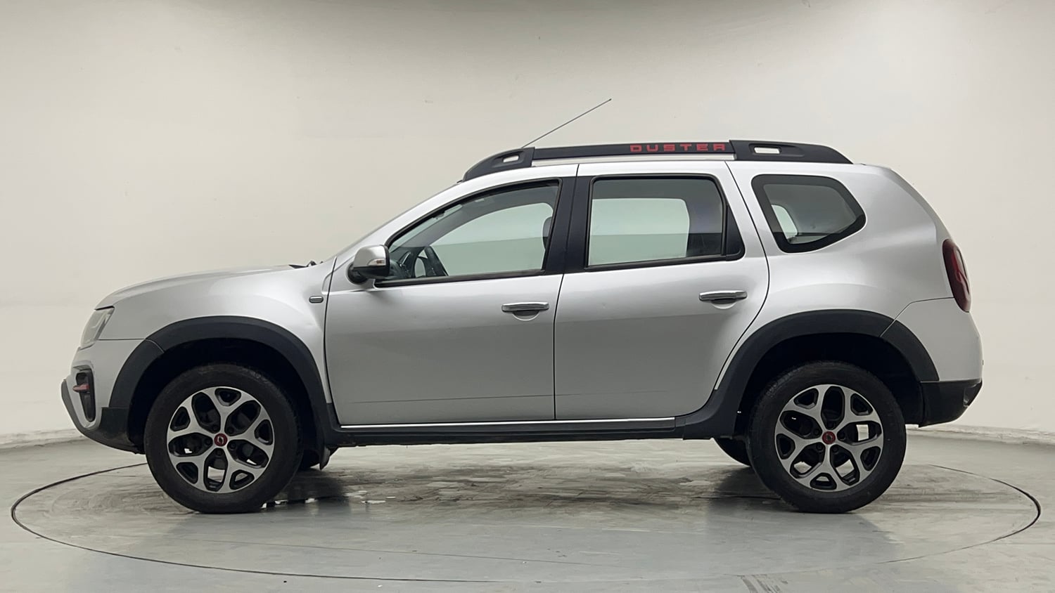 Used 2021 Renault Duster RXS 1.3 Turbo Petrol MT Petrol Manual exterior LEFT SIDE VIEW