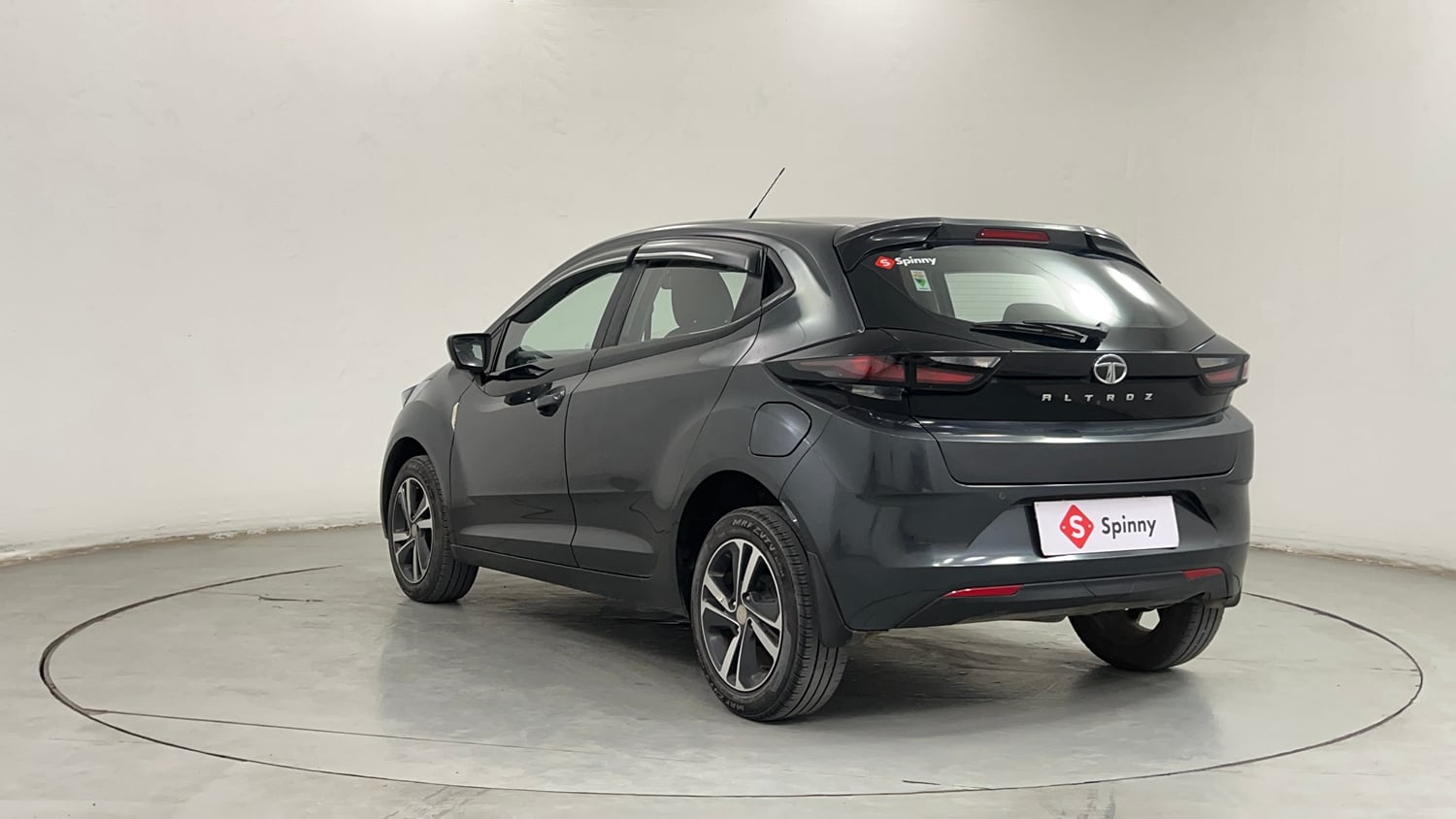 Used 2021 Tata Altroz XZ Petrol Petrol Manual exterior LEFT REAR CORNER VIEW