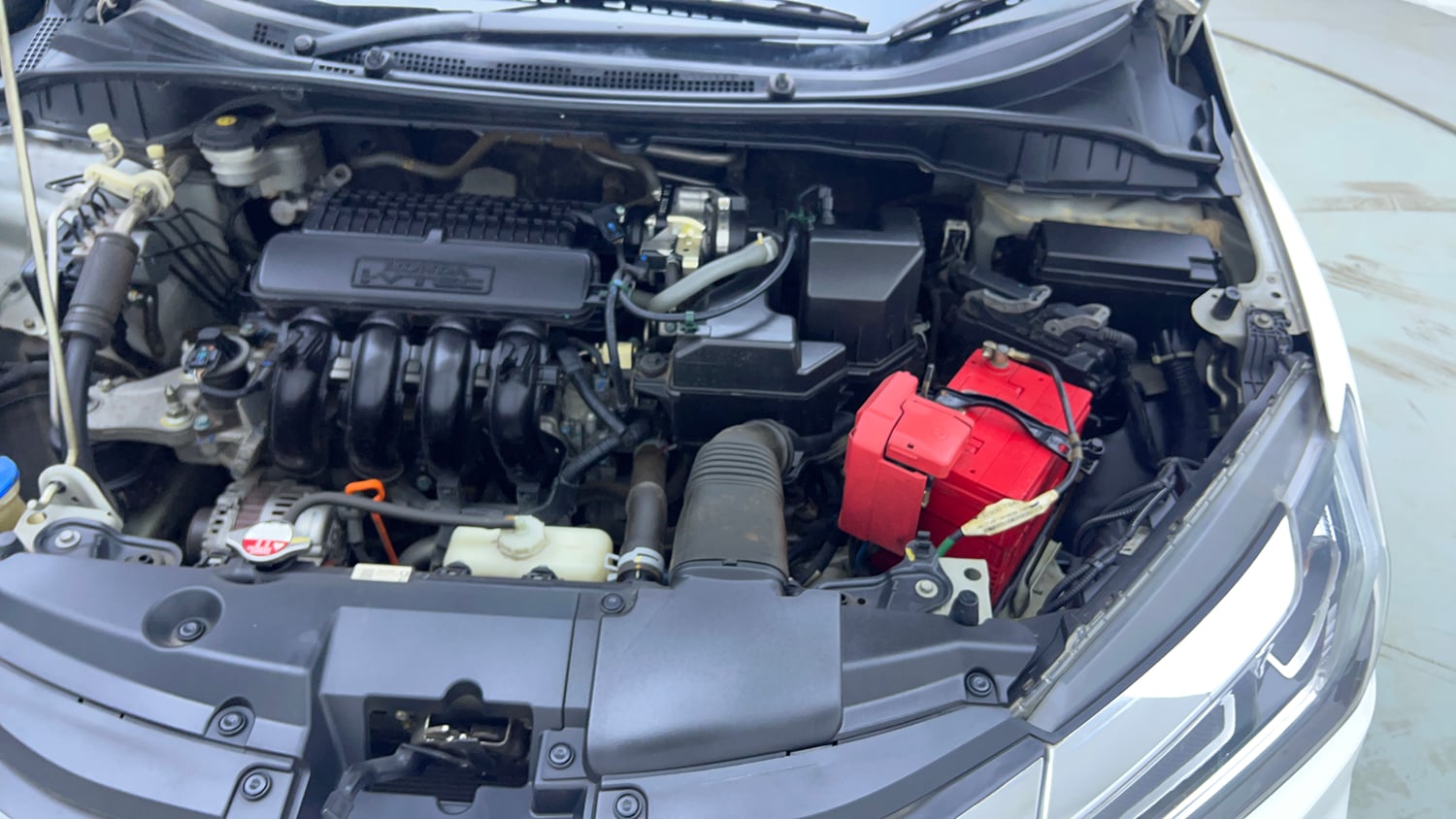 Used 2019 Honda City V CVT Petrol Petrol Automatic engine ENGINE LEFT SIDE VIEW