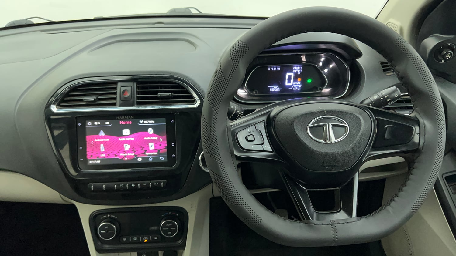 Used 2023 Tata Tigor XZ Plus CNG Cng Manual interior STEERING VIEW