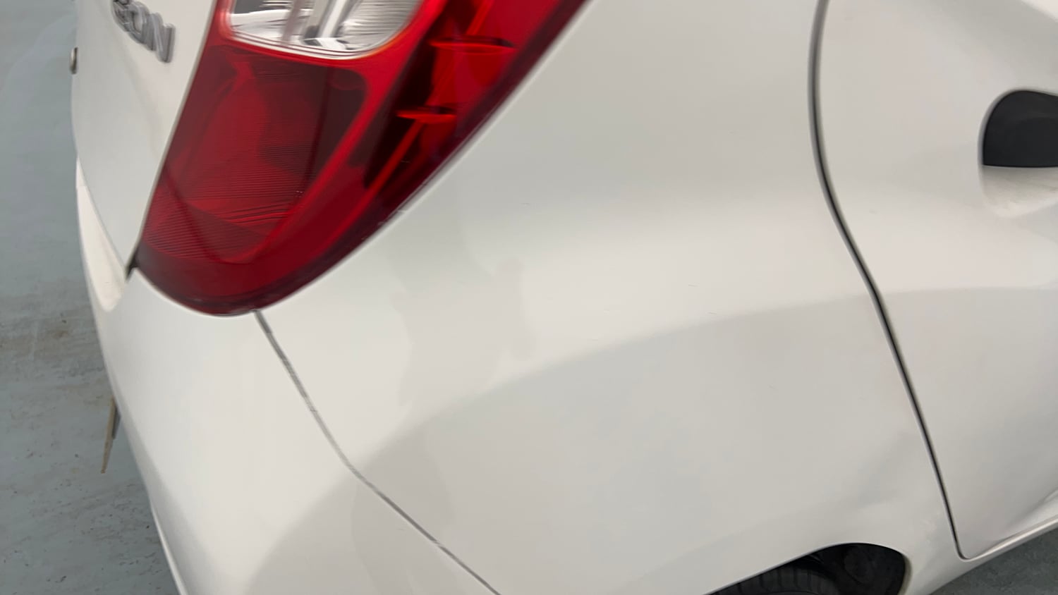 Used 2018 Hyundai Eon Era + AirBag Petrol Manual dents MINOR DENT