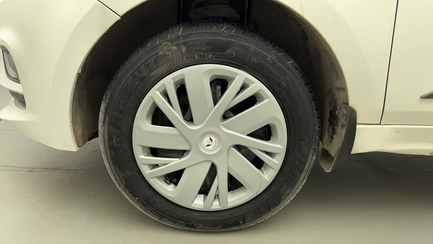Used 2023 Tata Tigor XZ Plus CNG Cng Manual tyres LEFT FRONT TYRE RIM VIEW