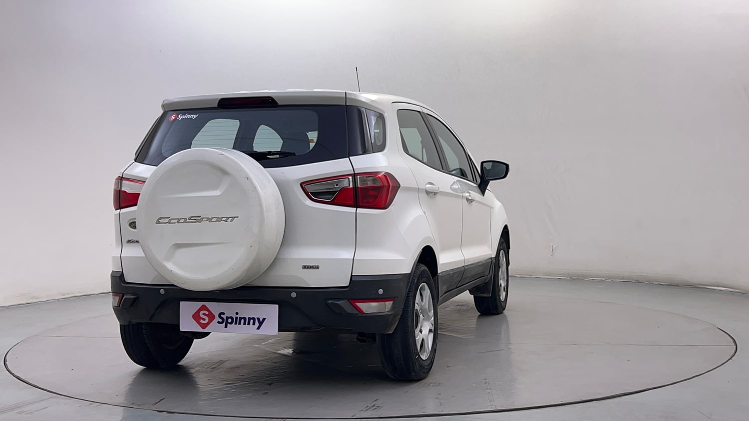 Used 2015 Ford EcoSport Trend 1.5 TDCi Diesel Manual exterior RIGHT REAR CORNER VIEW