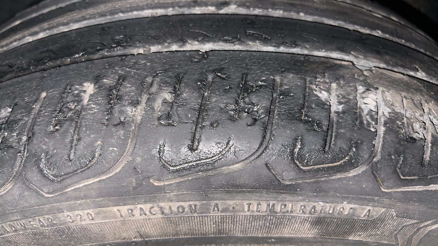 Used 2022 Tata Altroz XZ Plus Diesel Diesel Manual tyres LEFT FRONT TYRE TREAD VIEW