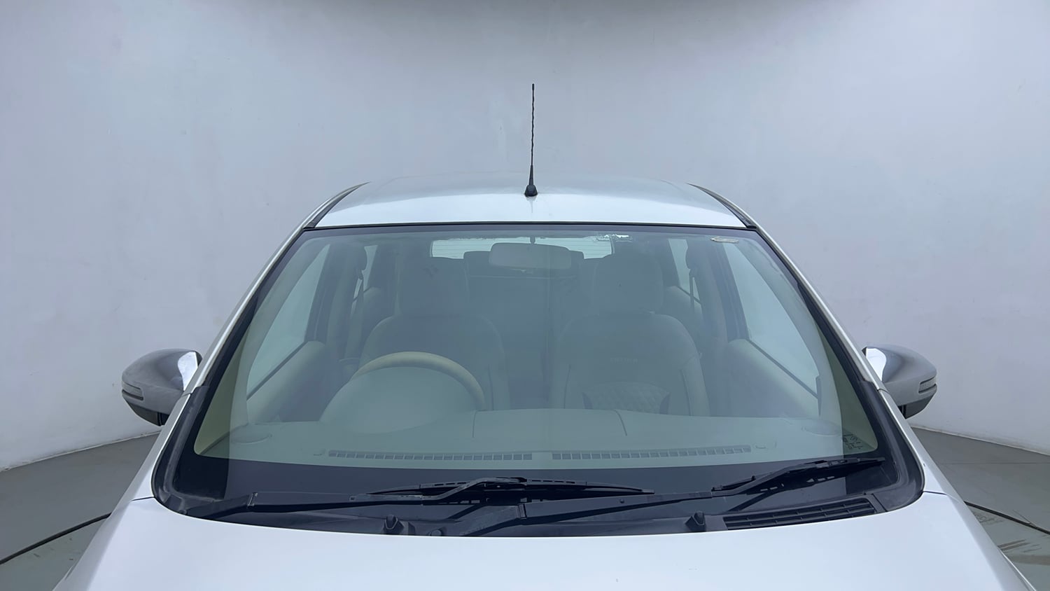Used 2018 Maruti Suzuki Ertiga ZXI+ Petrol Manual exterior FRONT WINDSHIELD VIEW