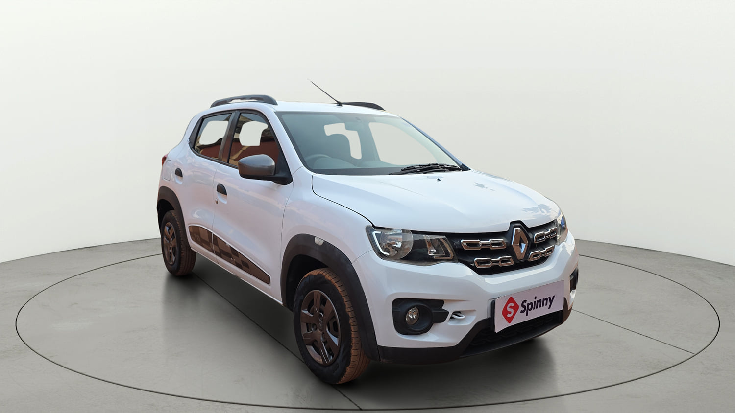 Used 2017 Renault Kwid 1.0 RXT Opt Petrol Manual exterior RIGHT FRONT CORNER VIEW