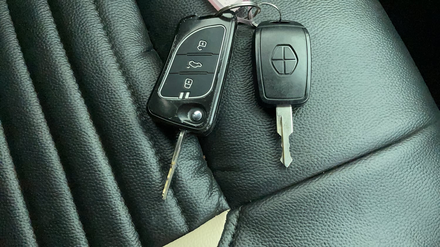 Used 2018 Renault Kwid 1.0 RXL Petrol Manual extra CAR KEY VIEW