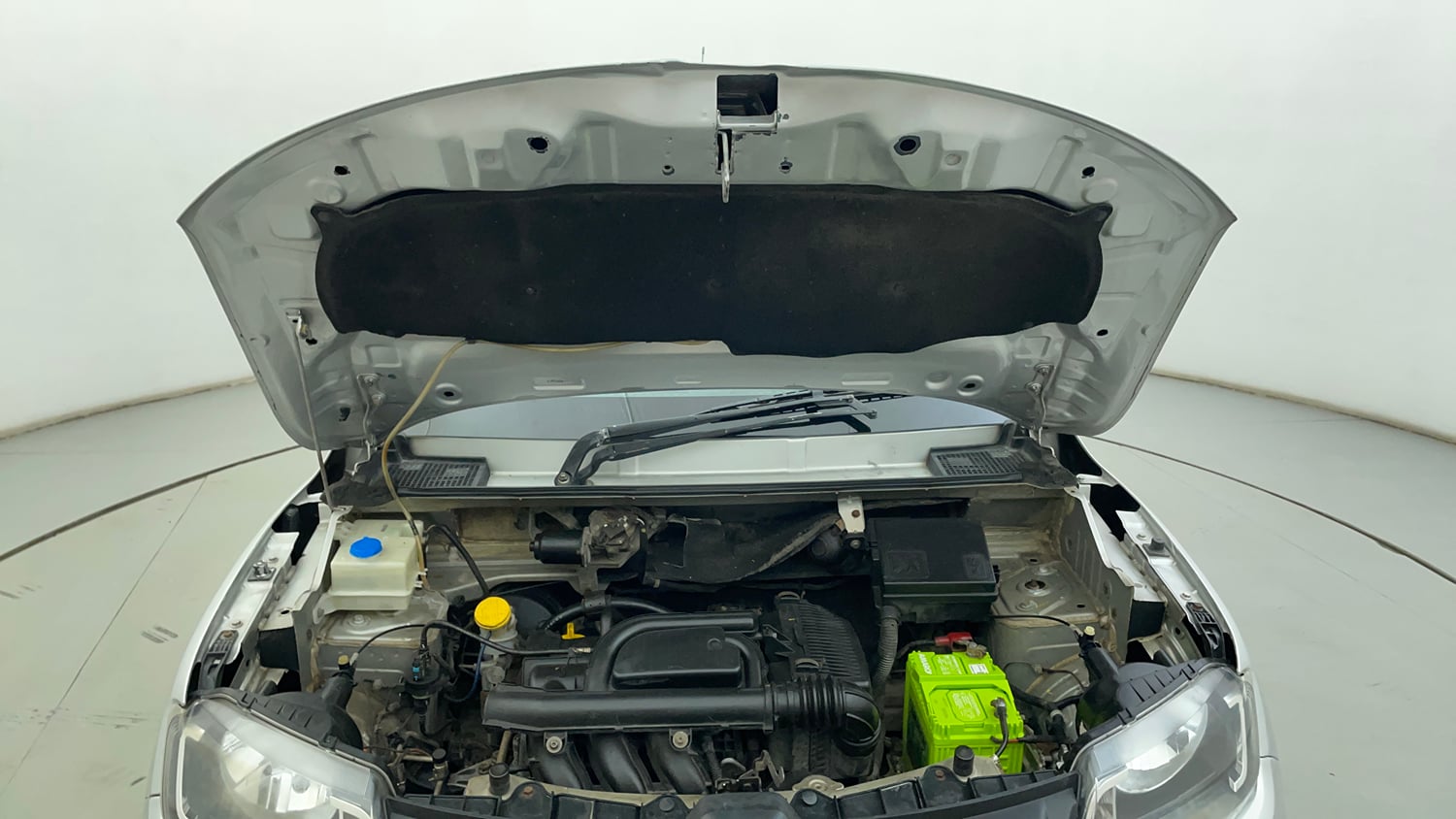 Used 2018 Renault Kwid 1.0 RXL Petrol Manual engine ENGINE & BONNET OPEN FRONT VIEW