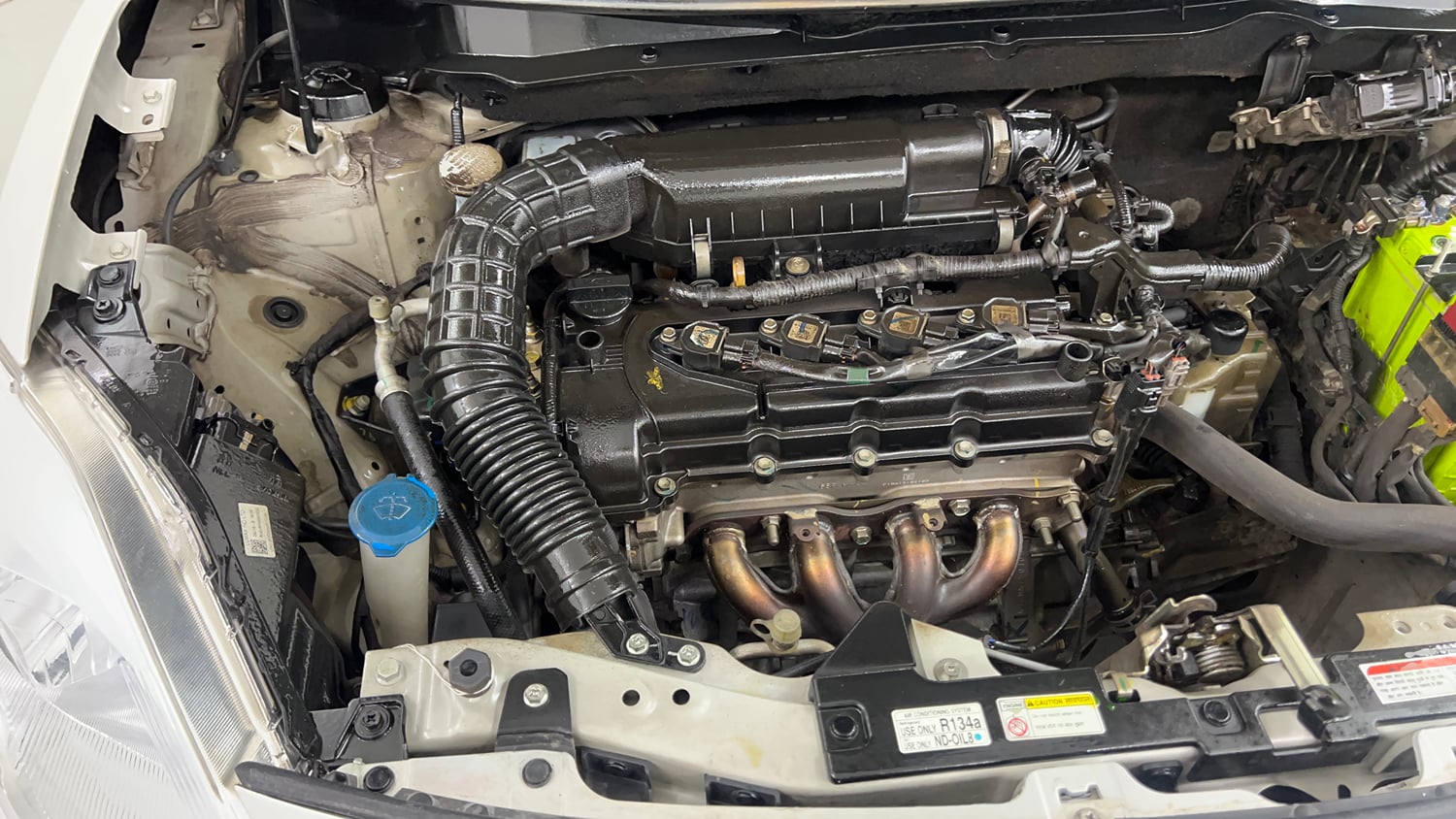 Used 2019 Maruti Suzuki Dzire VXi AMT Petrol Automatic engine ENGINE RIGHT SIDE VIEW
