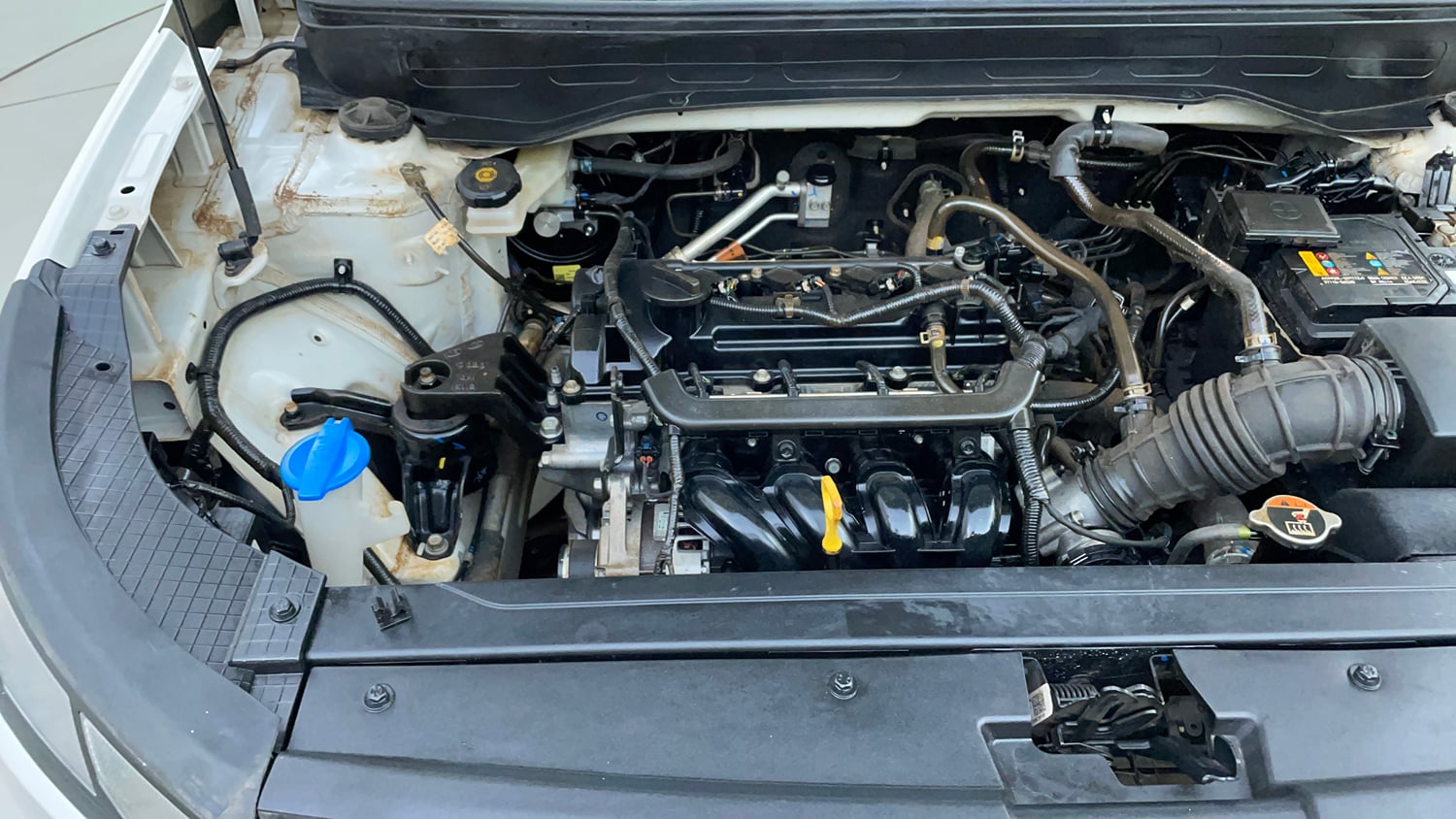 Used 2024 Hyundai Venue S (O) Plus 1.2 Petrol Petrol Manual engine ENGINE RIGHT SIDE VIEW
