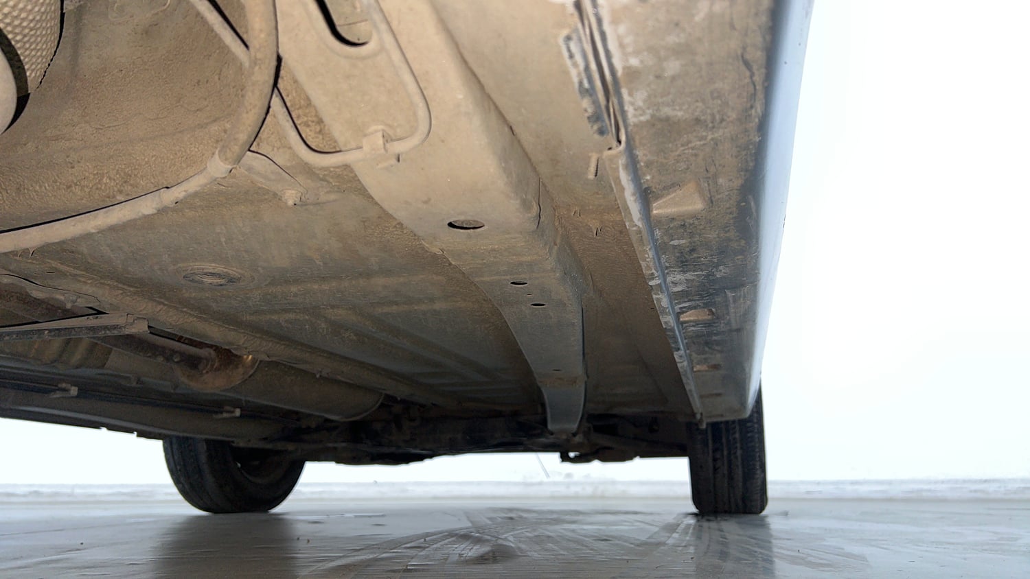Used 2019 Maruti Suzuki Baleno Delta 1.2 Petrol Manual extra REAR RIGHT UNDERBODY VIEW
