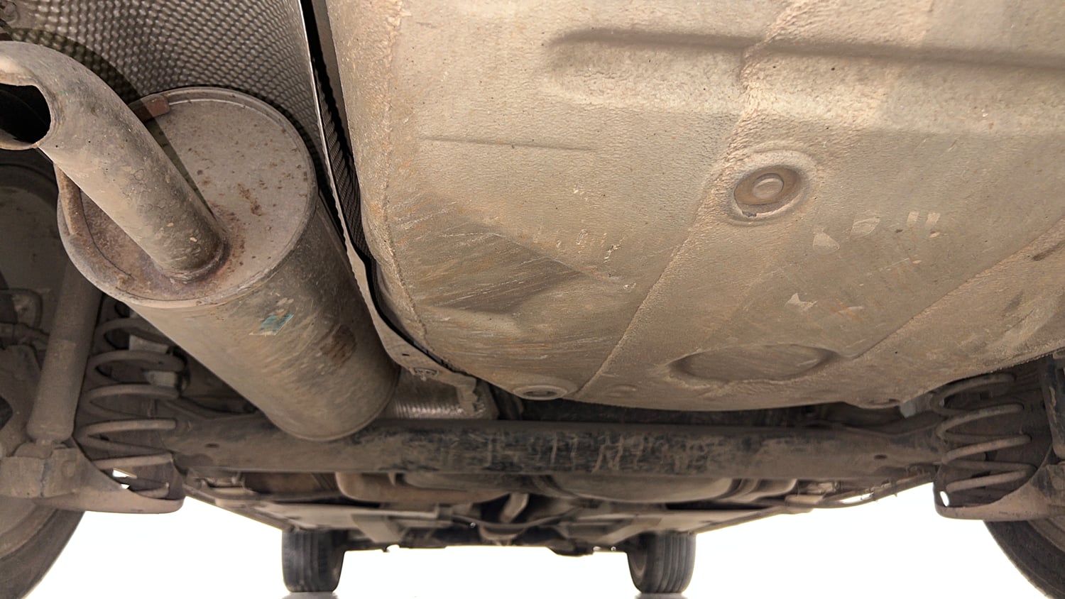 Used 2018 Skoda Rapid Style 1.6 MPI AT Petrol Automatic extra REAR UNDERBODY VIEW (TAKEN FROM REAR)
