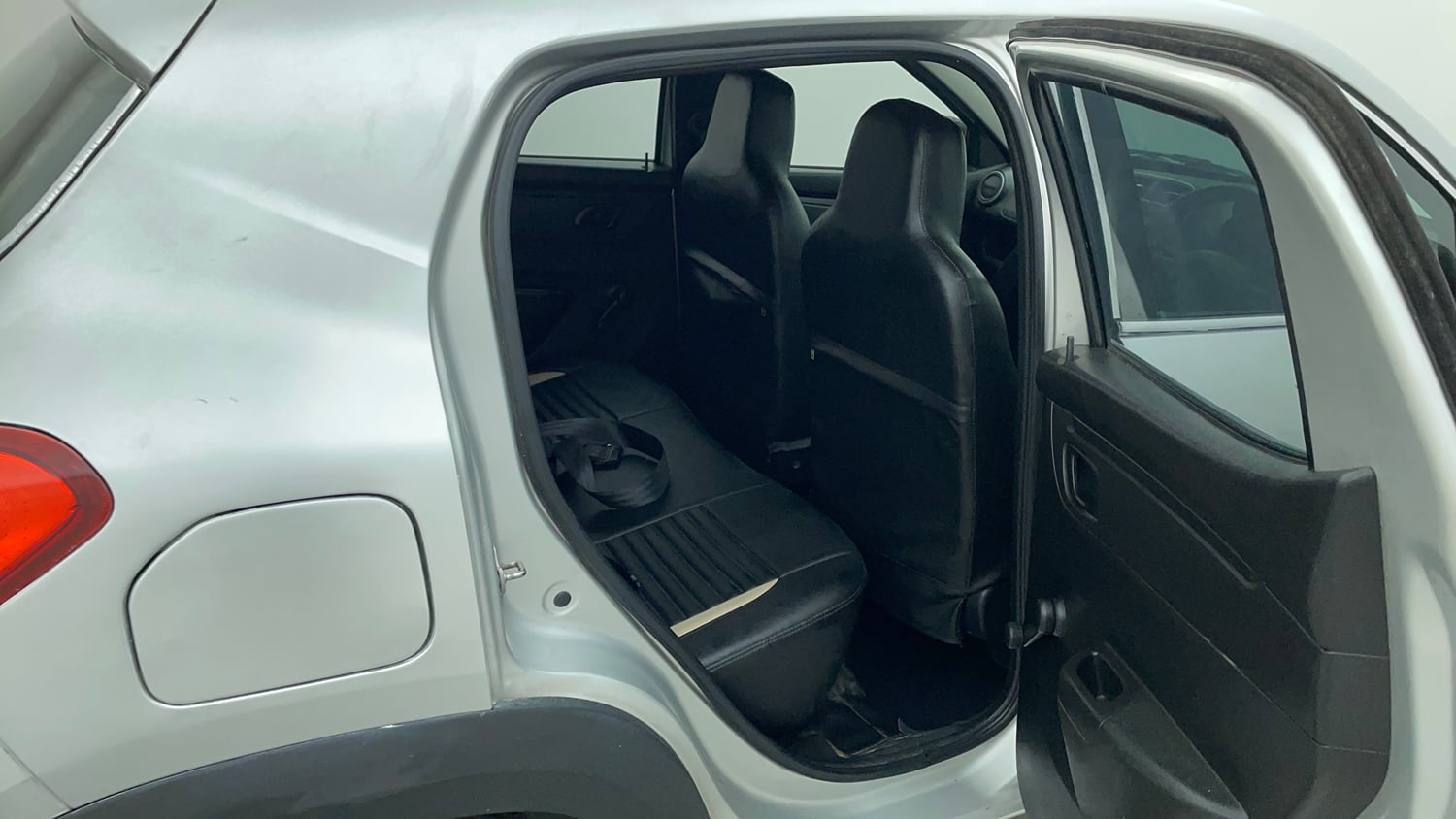 Used 2018 Renault Kwid 1.0 RXL Petrol Manual interior RIGHT SIDE REAR DOOR CABIN VIEW