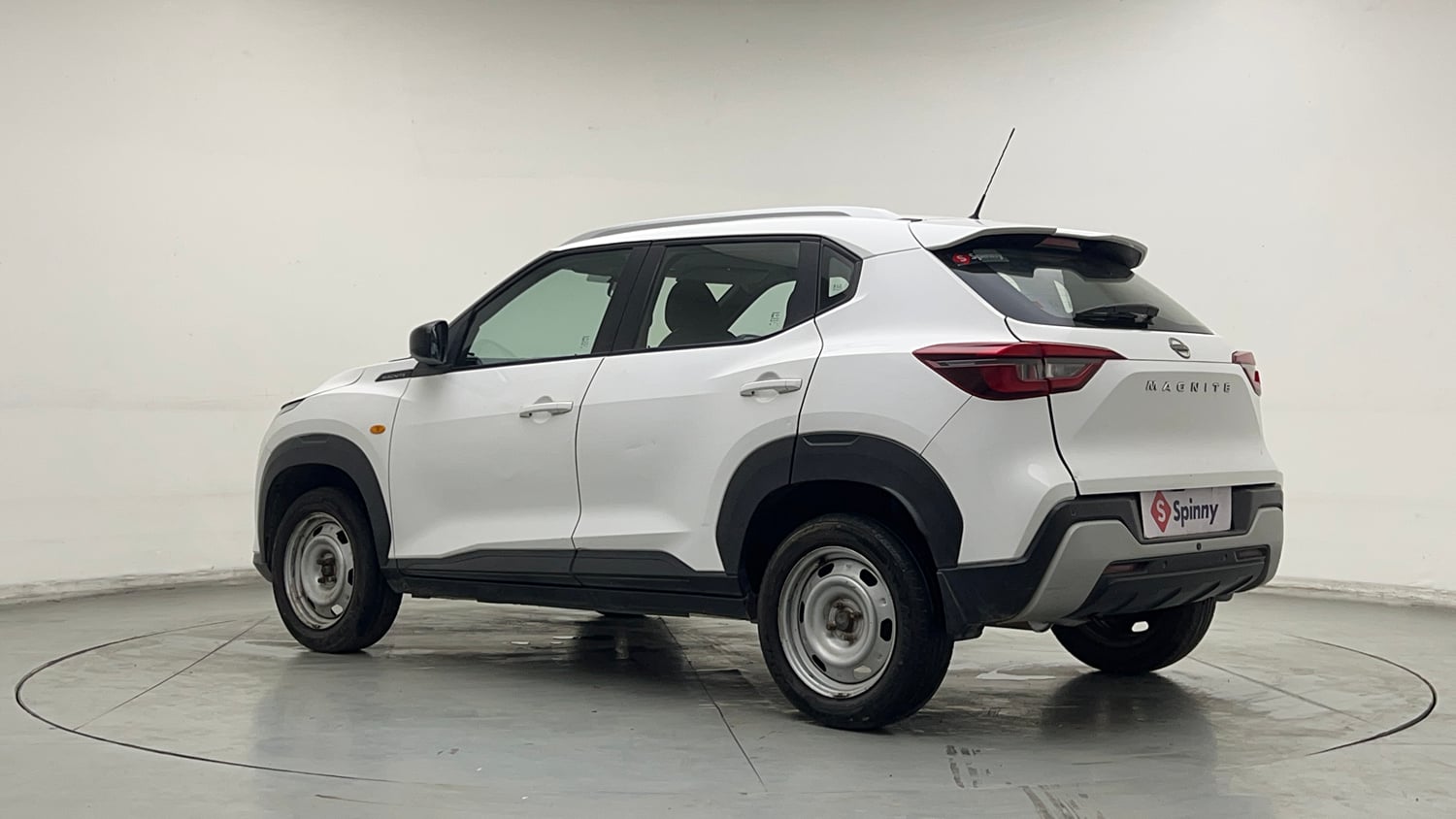 Used 2021 Nissan Magnite XE Petrol Manual exterior LEFT REAR CORNER VIEW