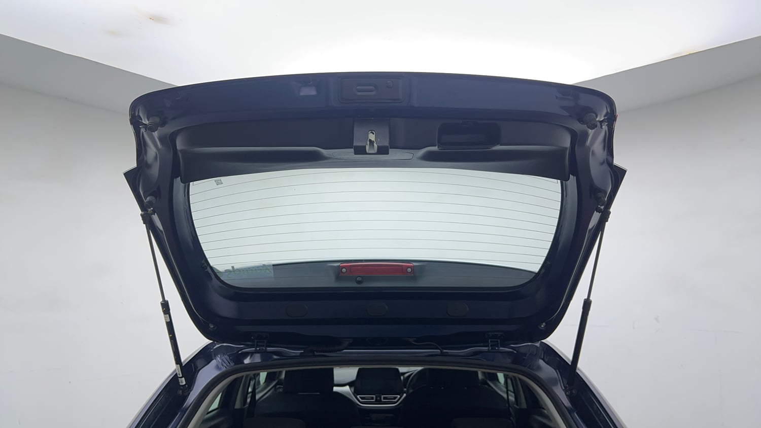 Used 2023 Maruti Suzuki Baleno Alpha AGS Petrol Automatic interior DICKY DOOR OPEN VIEW