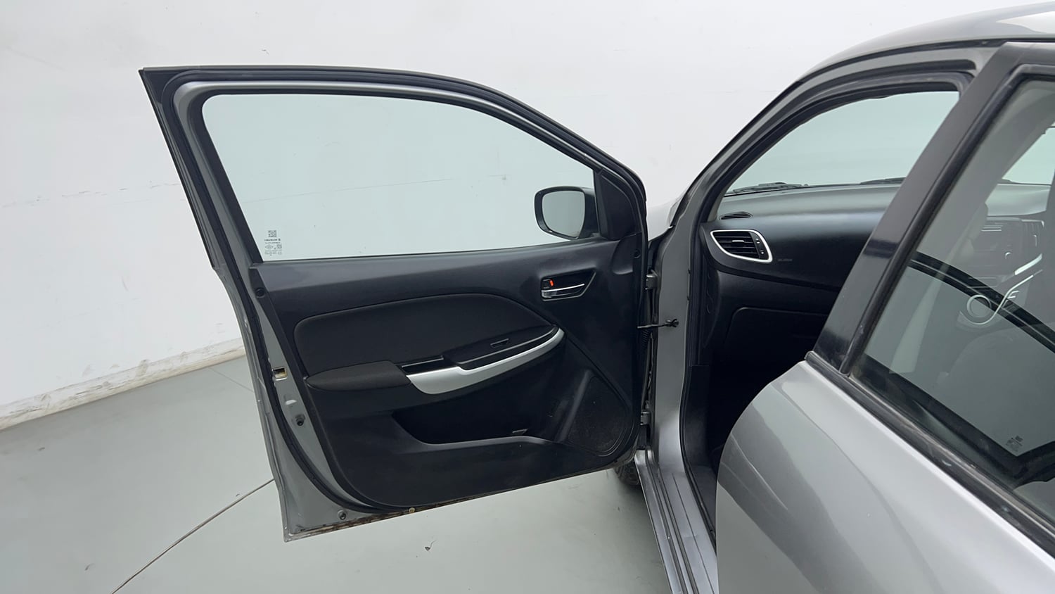 Used 2019 Maruti Suzuki Baleno Delta 1.2 Petrol Manual interior LEFT FRONT DOOR OPEN VIEW