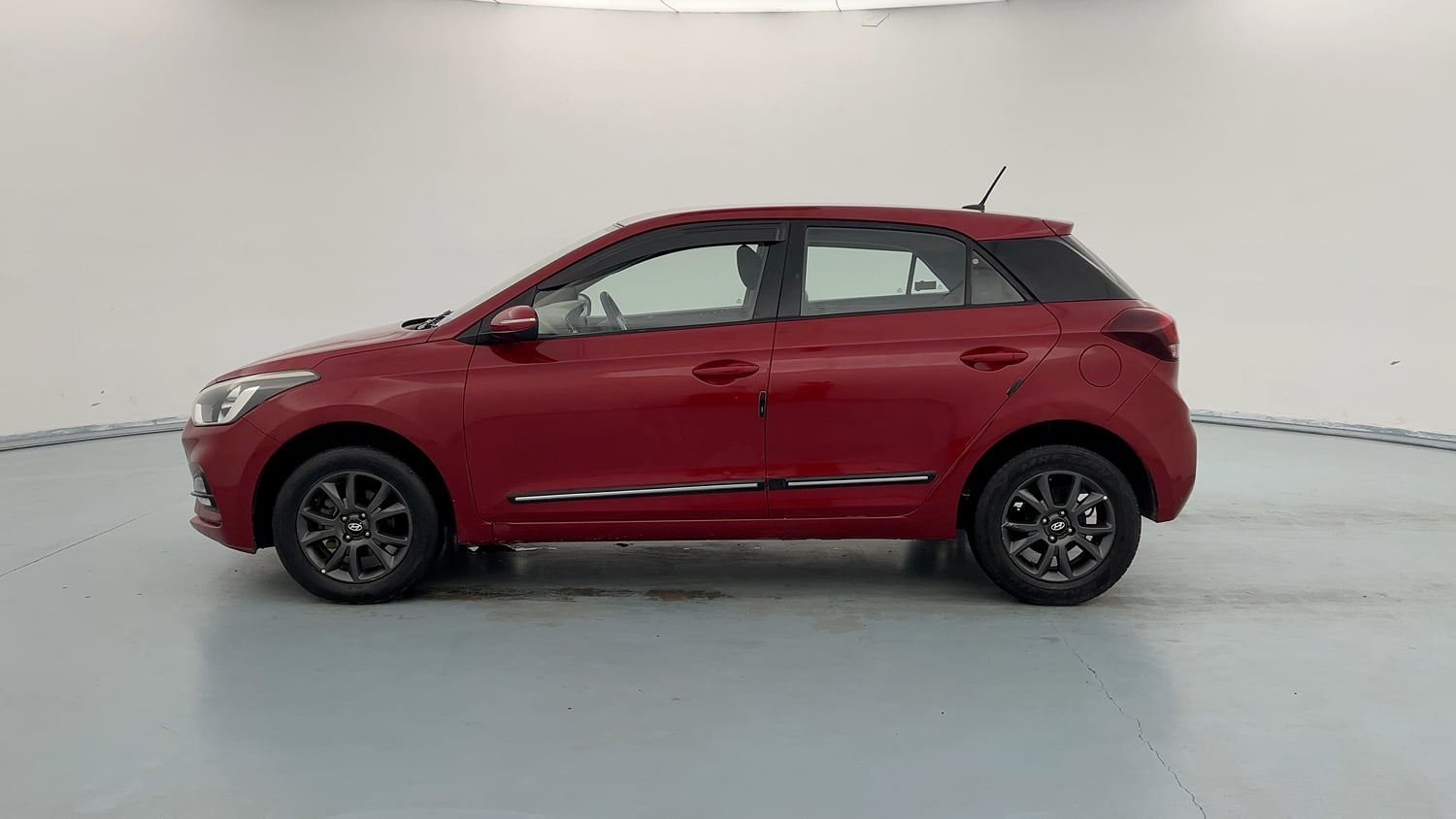 Used 2019 Hyundai Elite i20 Asta 1.2 Petrol Manual exterior LEFT SIDE VIEW