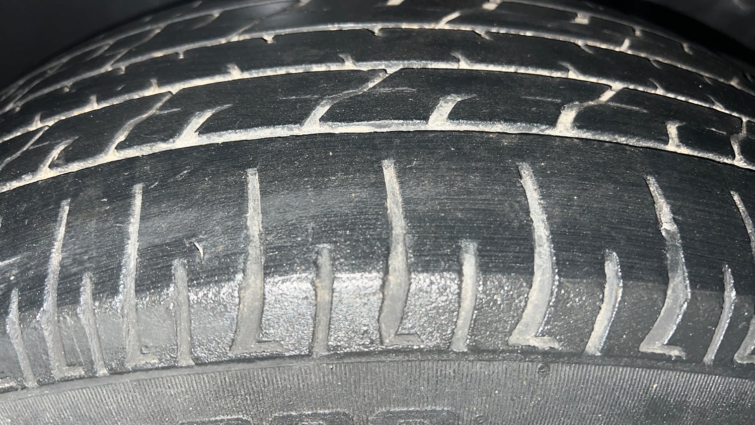 Used 2018 Hyundai Creta S 1.4 CRDi Diesel Manual tyres LEFT REAR TYRE TREAD VIEW