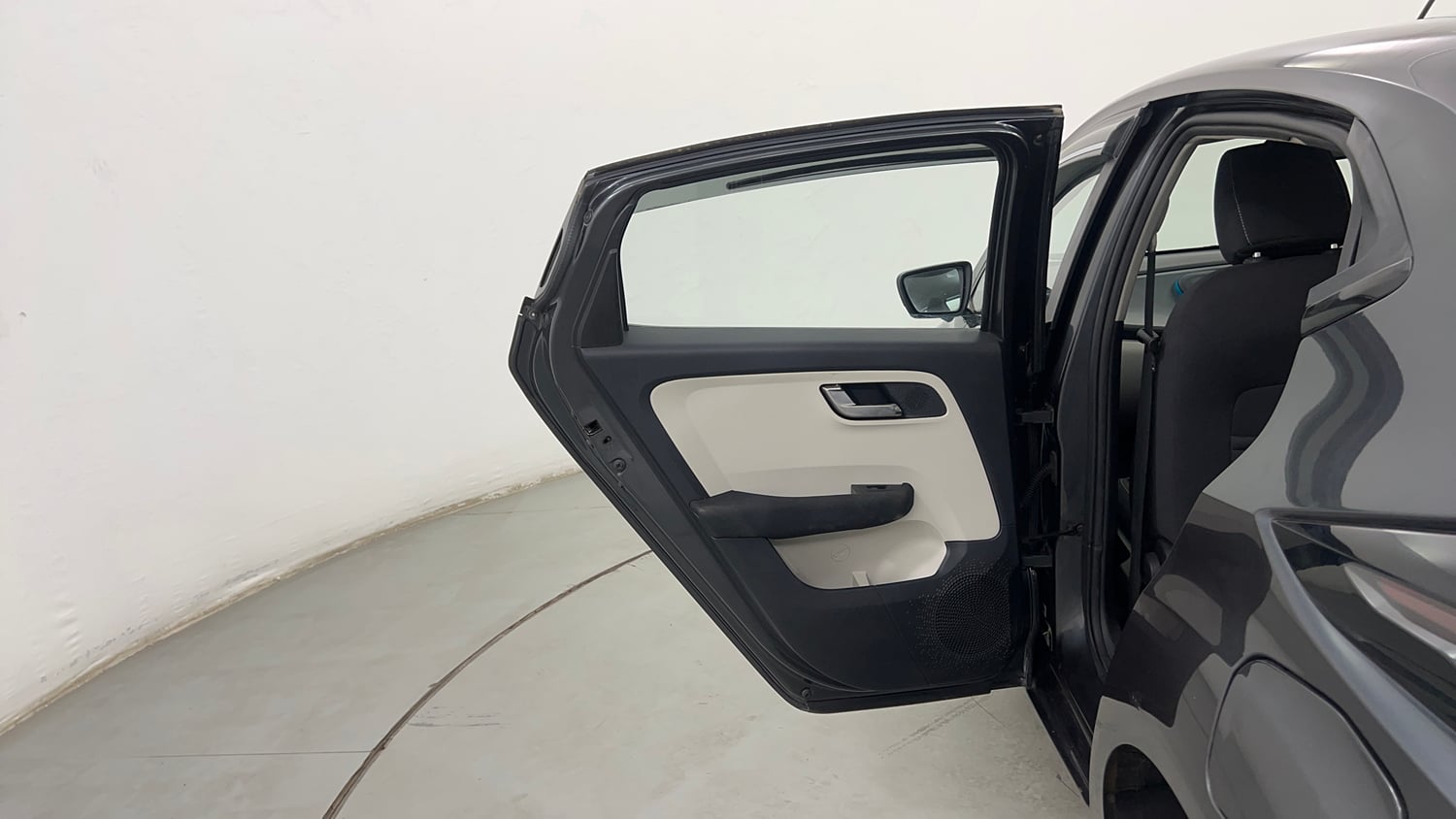 Used 2021 Tata Altroz XZ Petrol Petrol Manual interior LEFT REAR DOOR OPEN VIEW