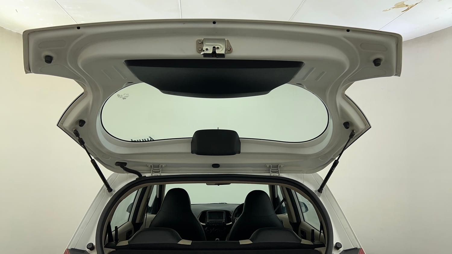 Used 2020 Hyundai Santro Sportz CNG Cng Manual interior DICKY DOOR OPEN VIEW