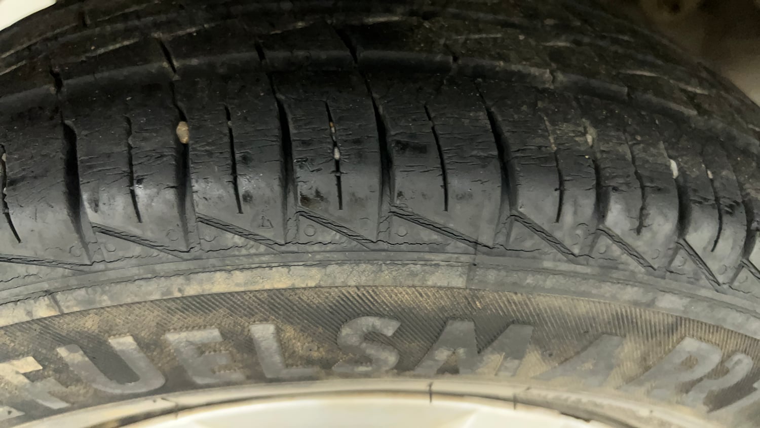 Used 2019 Maruti Suzuki Alto 800 LXi Petrol Manual tyres RIGHT REAR TYRE TREAD VIEW