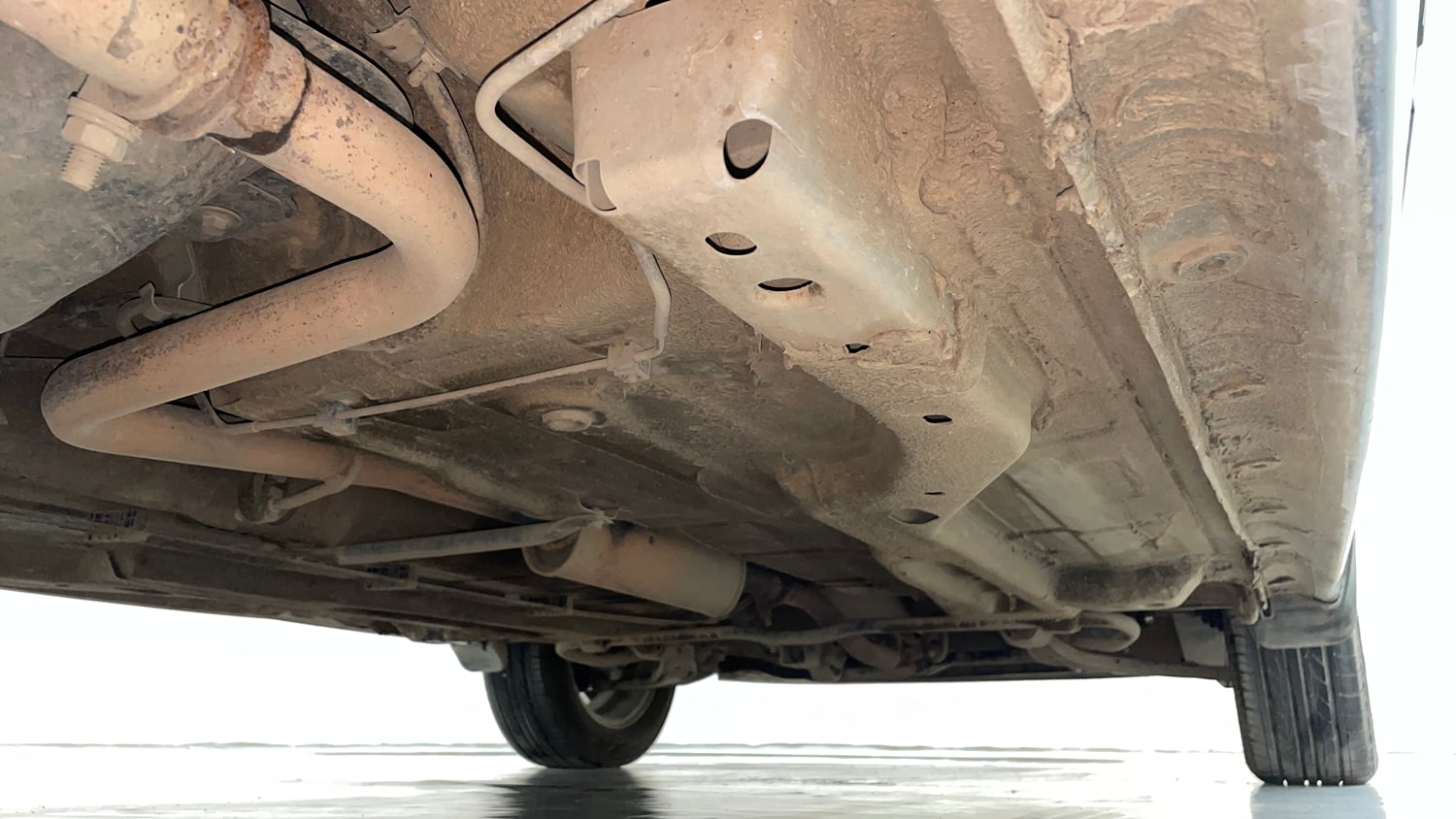 Used 2018 Tata Tiago Revotron XZA Petrol Automatic extra REAR RIGHT UNDERBODY VIEW