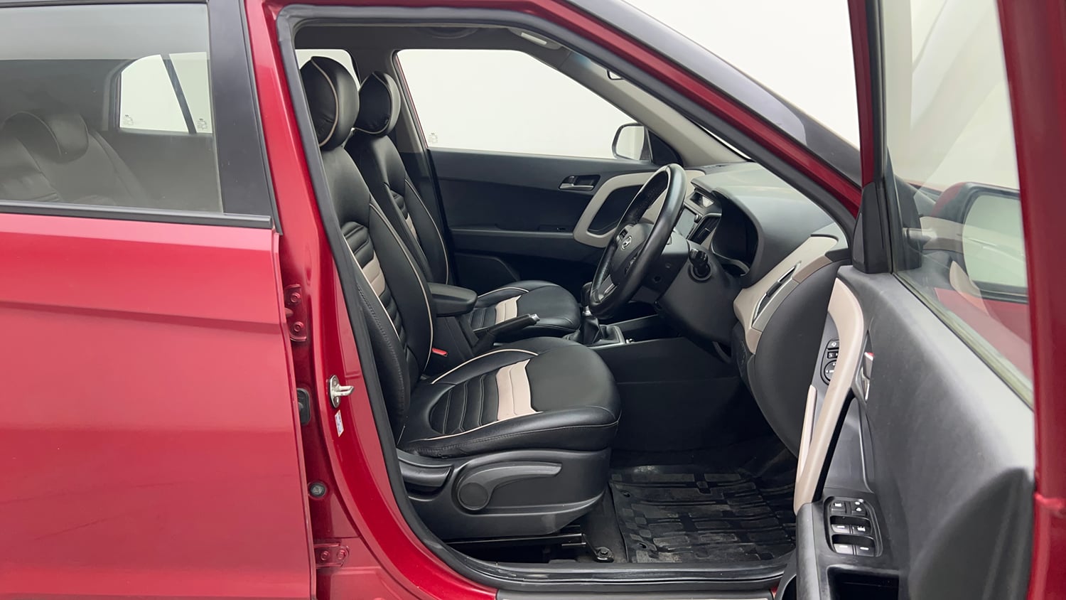 Used 2017 Hyundai Creta 1.6 SX Plus Petrol Petrol Manual interior RIGHT SIDE FRONT DOOR CABIN VIEW