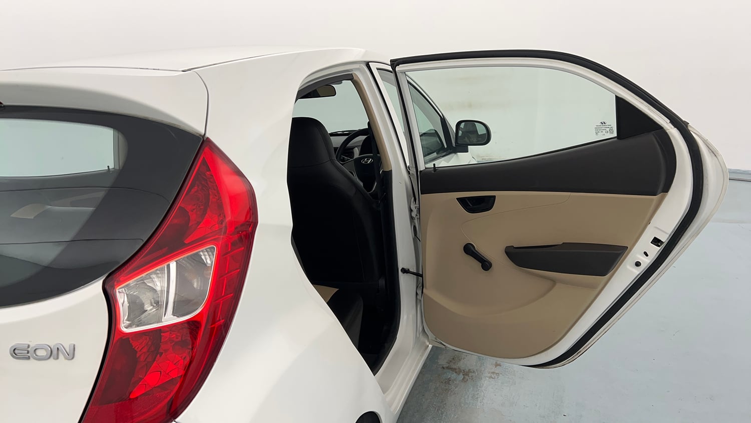 Used 2018 Hyundai Eon Era + AirBag Petrol Manual interior RIGHT REAR DOOR OPEN VIEW
