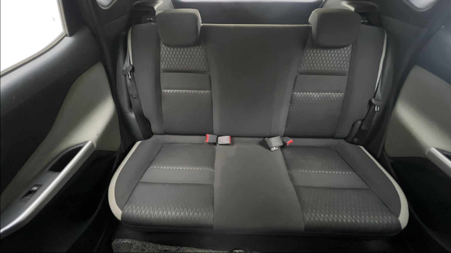 Used 2021 Nissan Magnite XE Petrol Manual interior REAR SEAT CONDITION VIEW