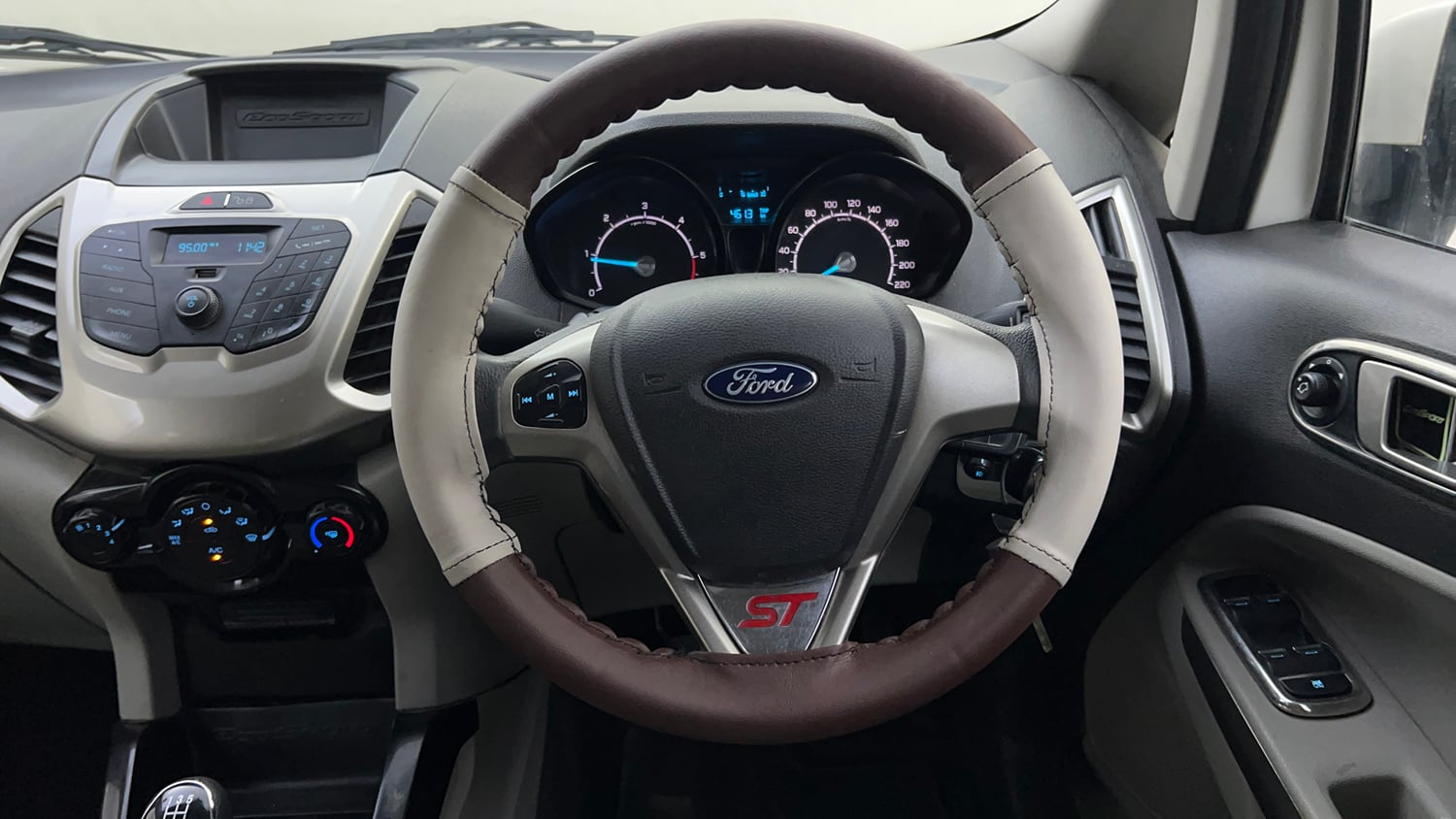 Used 2015 Ford EcoSport Trend 1.5 TDCi Diesel Manual interior STEERING VIEW