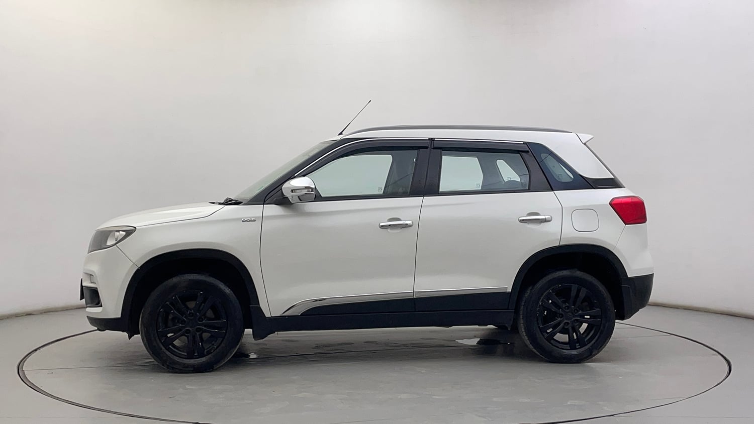 Used 2019 maruti-suzuki Vitara Brezza ZDi Plus AGS Diesel Automatic exterior LEFT SIDE VIEW