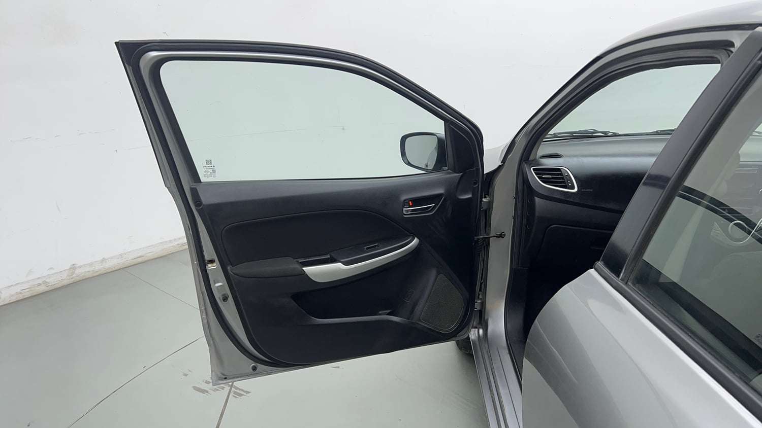 Used 2018 Maruti Suzuki Baleno Delta 1.2 Petrol Manual interior LEFT FRONT DOOR OPEN VIEW