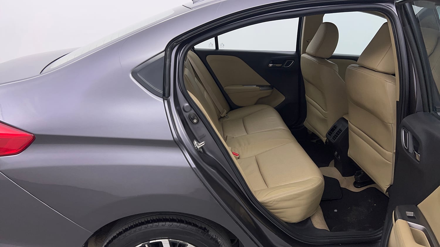 Used 2017 Honda City VX CVT Petrol Petrol Automatic interior RIGHT SIDE REAR DOOR CABIN VIEW