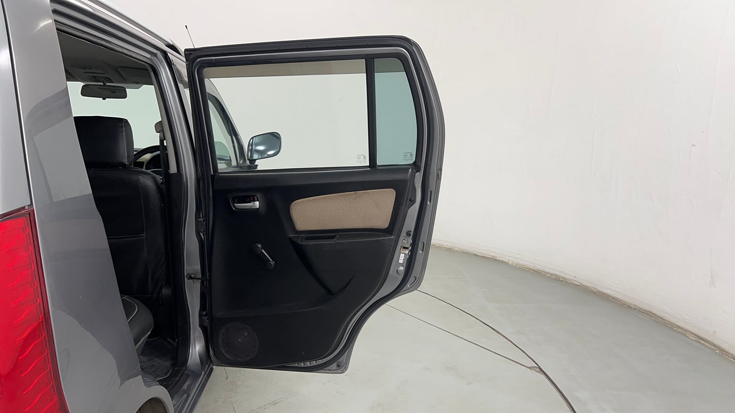 Used 2017 Maruti Suzuki Wagon R LXI CNG Cng Manual interior RIGHT REAR DOOR OPEN VIEW