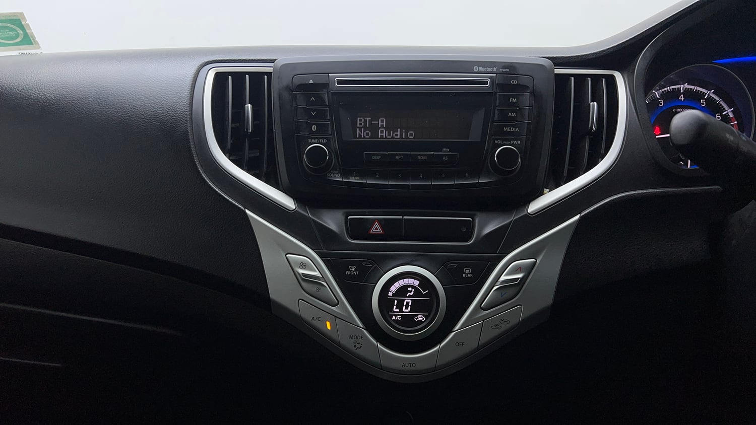 Used 2018 Maruti Suzuki Baleno Delta 1.2 Petrol Manual top_features Integrated (in-dash) music system