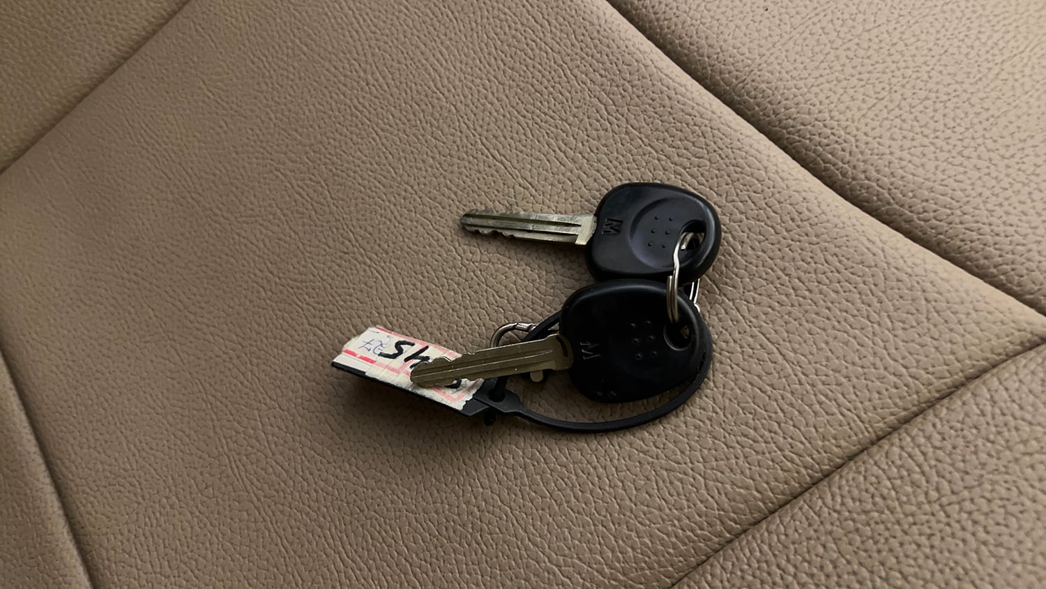 Used 2014 Hyundai Eon Magna + Petrol Manual extra CAR KEY VIEW