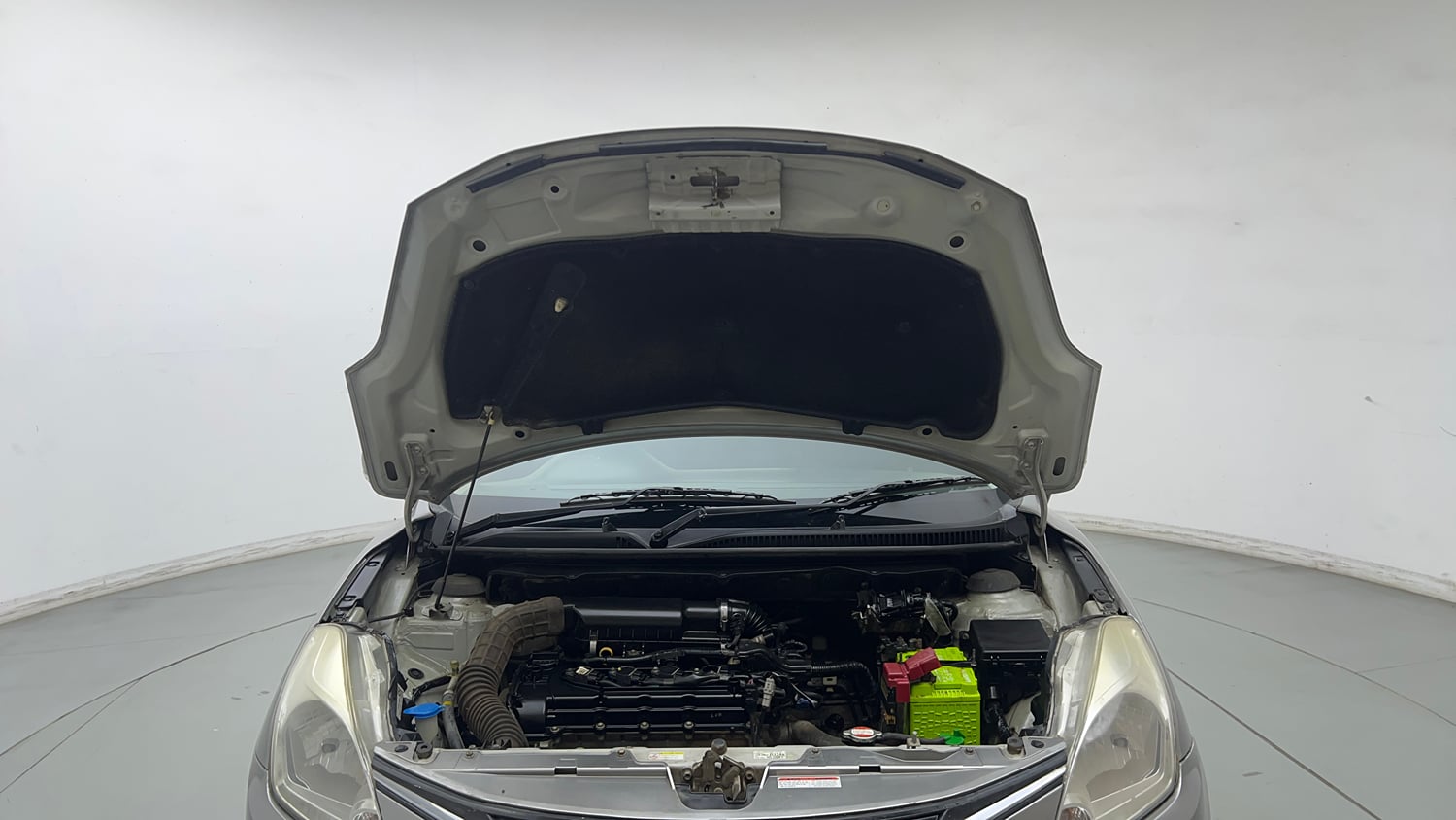 Used 2018 Maruti Suzuki Baleno Delta 1.2 Petrol Manual engine ENGINE & BONNET OPEN FRONT VIEW