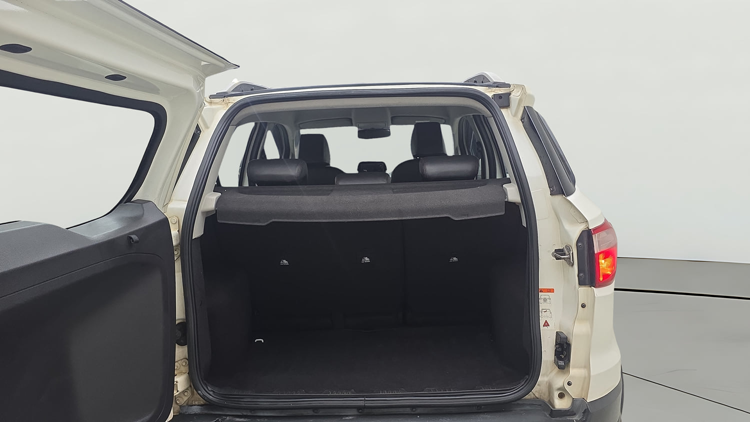 Used 2017 Ford EcoSport Titanium 1.5L TDCi Diesel Manual interior DICKY INSIDE VIEW