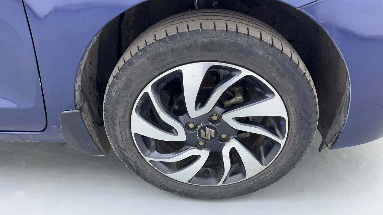 Used 2021 Maruti Suzuki Baleno Zeta Petrol Manual tyres RIGHT FRONT TYRE RIM VIEW