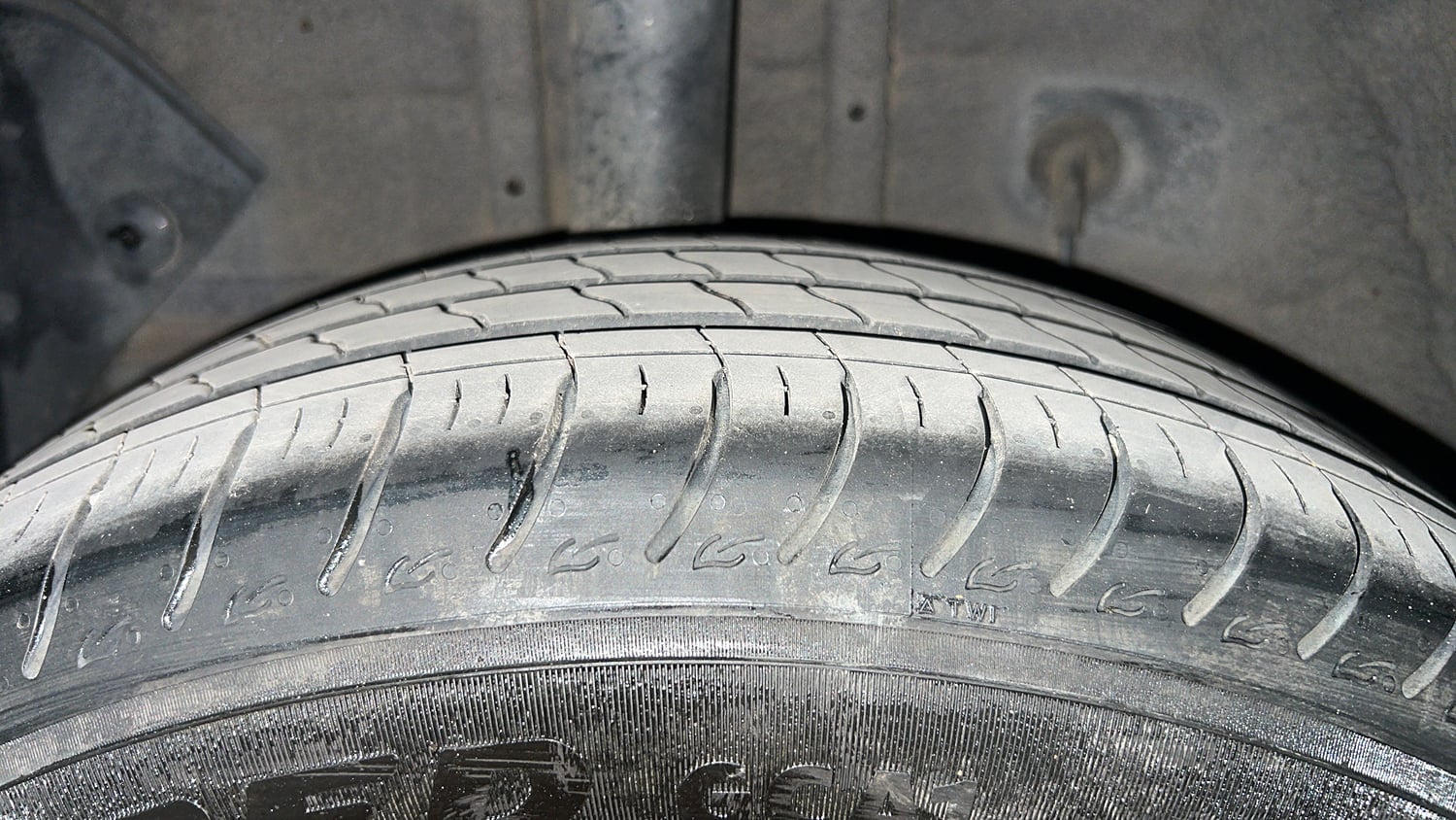Used 2018 Hyundai Elite i20 Asta 1.2 Petrol Manual tyres RIGHT REAR TYRE TREAD VIEW