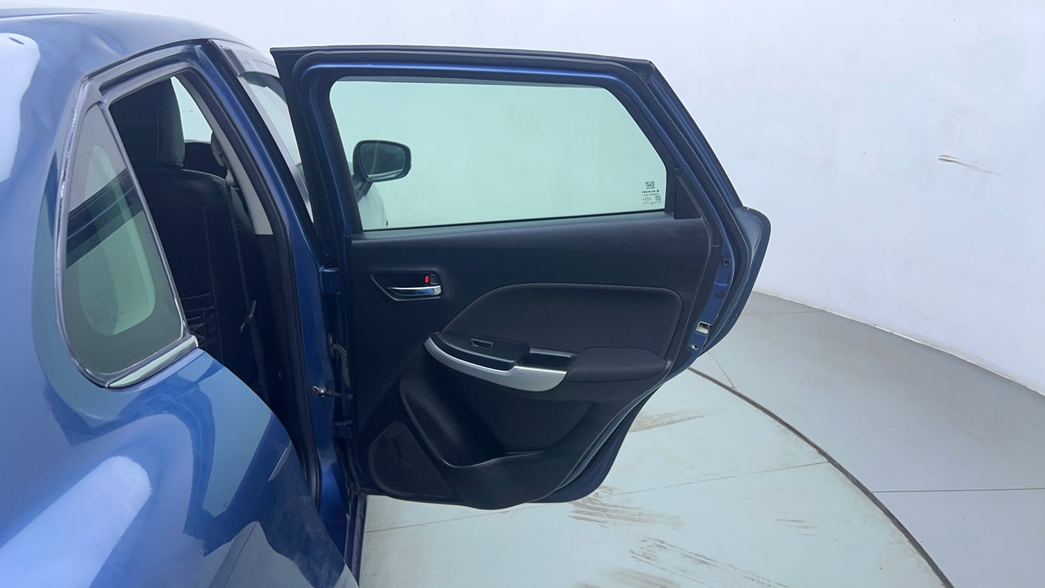 Used 2018 Maruti Suzuki Baleno Alpha 1.2 Petrol Manual interior RIGHT REAR DOOR OPEN VIEW